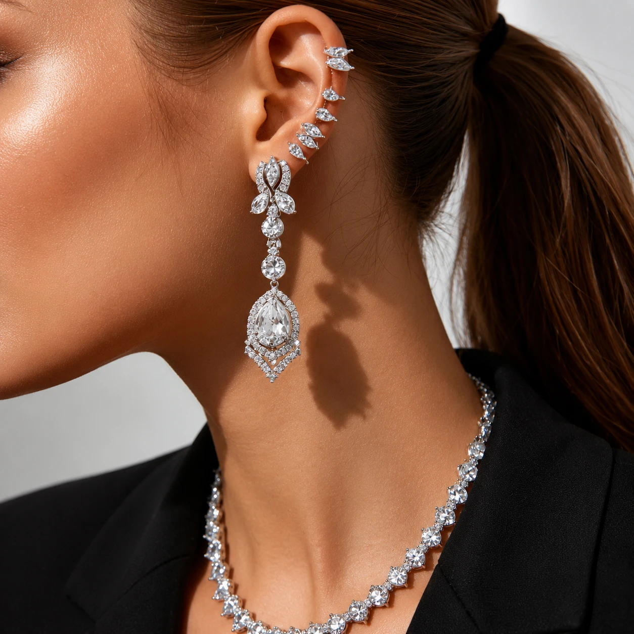 SILVER NECKLACE